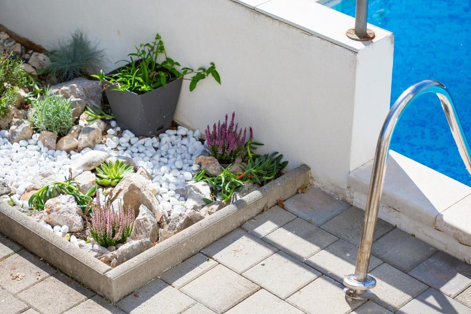 Apartment Sasso Bianco With The Private Pool Njivice Εξωτερικό φωτογραφία